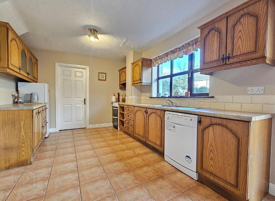 12 Woodlands, Kilrush Road, Ennis, V95KPF3