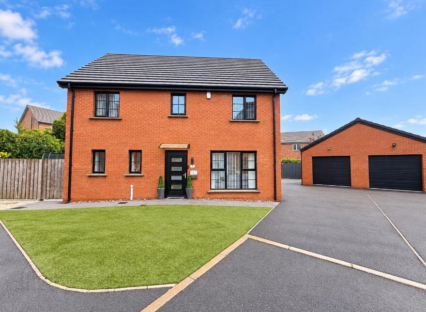 6 Highgrove Green, Carrickfergus, BT38 9UB