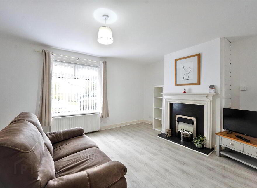 2 Windmill Walk, Ballynahinch, BT24 8WB