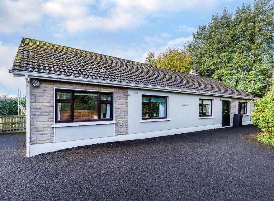 Knockglass, Broadleas Commons, Ballymore Eustace, Naas, W91K2Y7