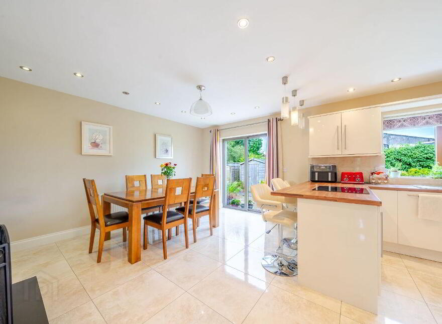 Blackfort Avenue, Castlebar, F23KA66