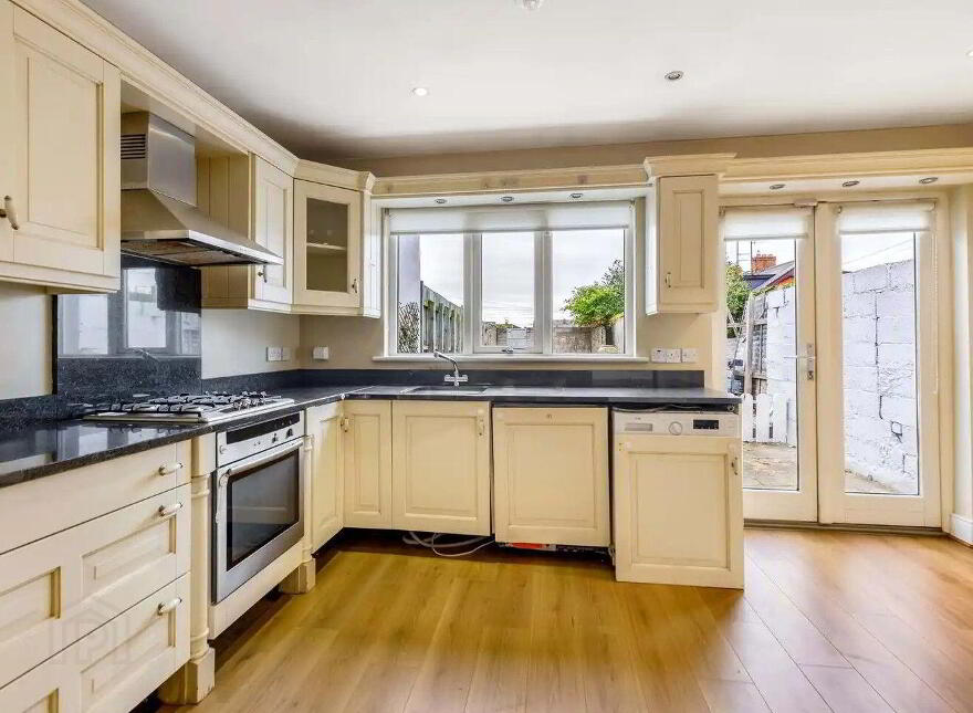 48 Castle Road, Dundalk, A91C3V5