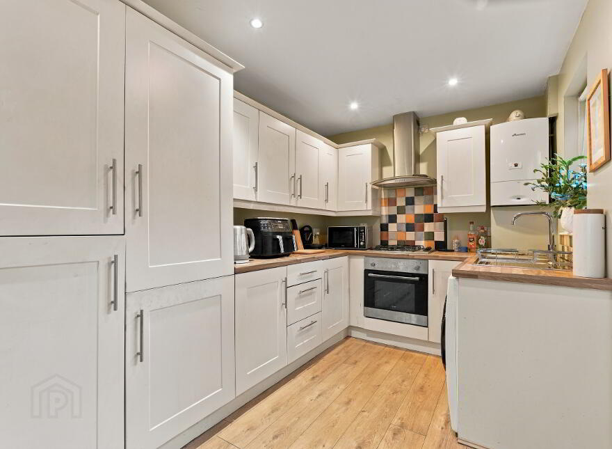 18 Sunnyside Street, Belfast, BT7 3EX