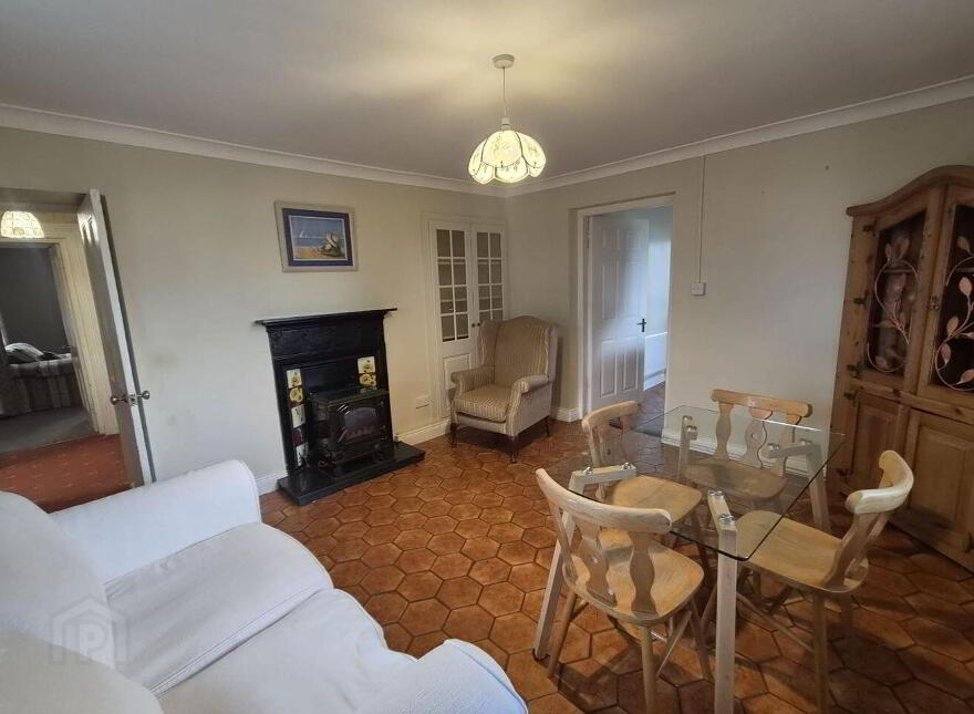 Ballinderry, Four Mile House, F42XC79