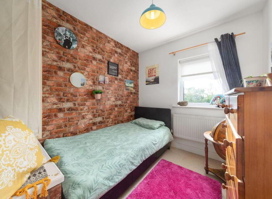 6 Tara Court Park, Navan, C15Y8P5