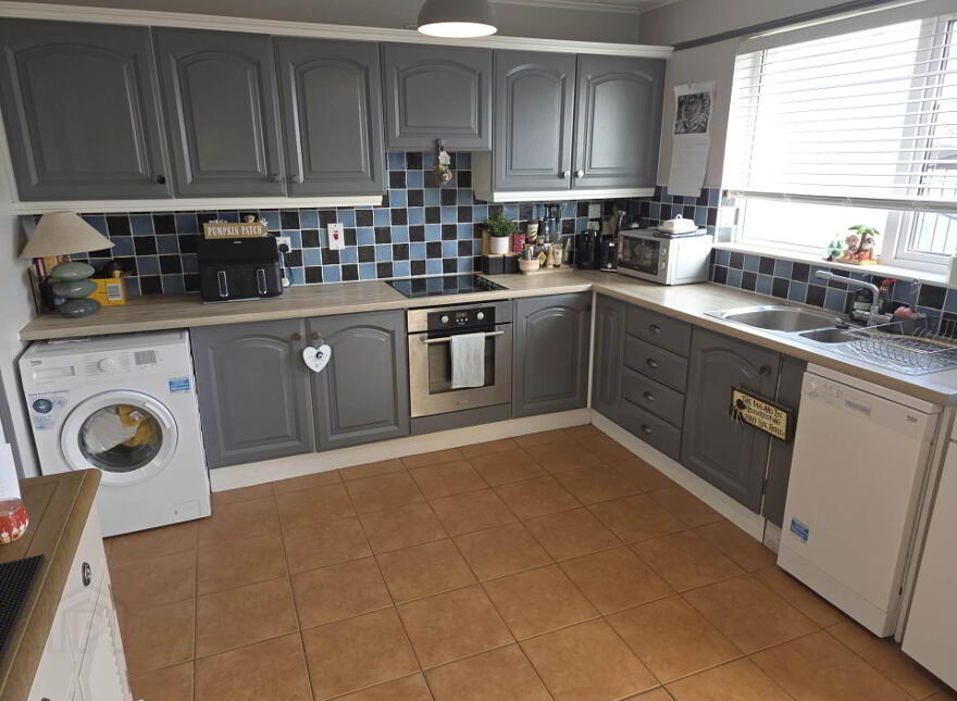 5 Whitehall Crescent, Ballycastle, BT54 6WH