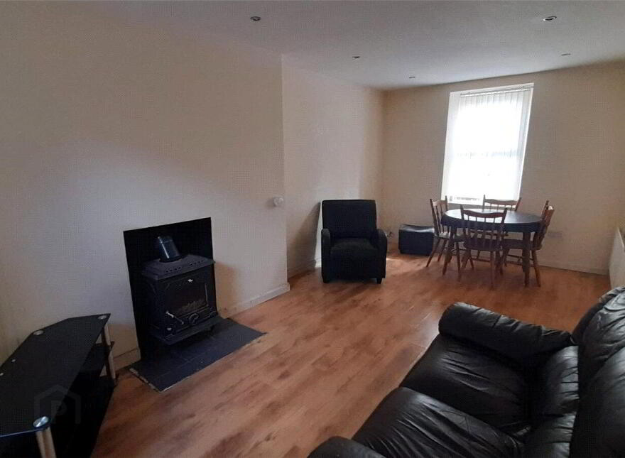 10 Henry Street, Londonderry, BT48 6RU