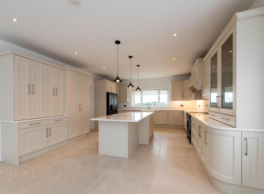 10 Tullyhenan Road, Banbridge, BT32 4EY