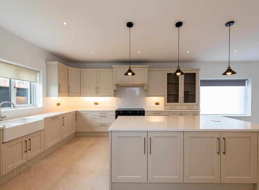 10 Tullyhenan Road, Banbridge, BT32 4EY