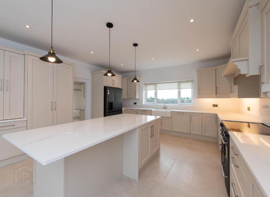 10 Tullyhenan Road, Banbridge, BT32 4EY