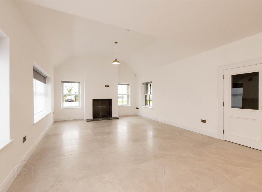 10 Tullyhenan Road, Banbridge, BT32 4EY