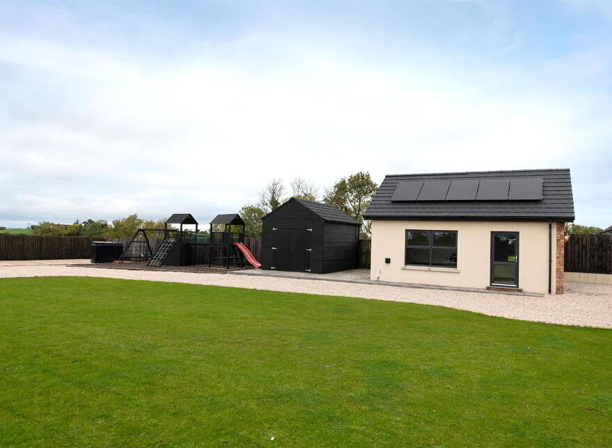10 Tullyhenan Road, Banbridge, BT32 4EY
