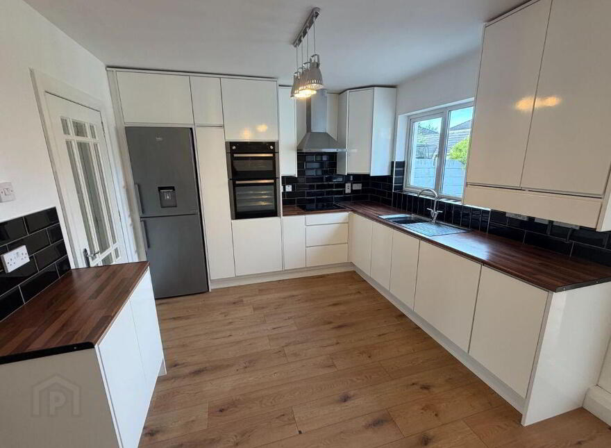 38 The Pines, Forest Park, Portlaoise, R32H3V9