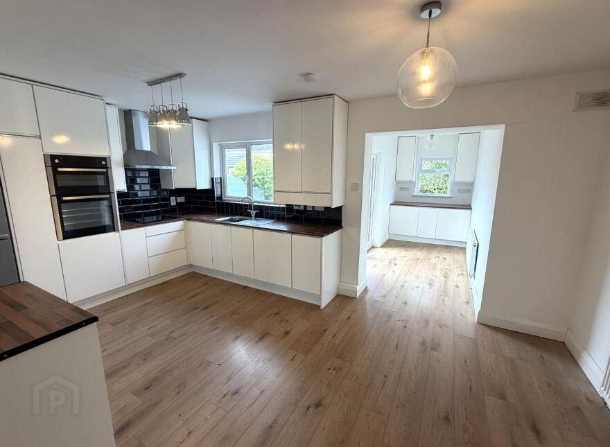 38 The Pines, Forest Park, Portlaoise, R32H3V9