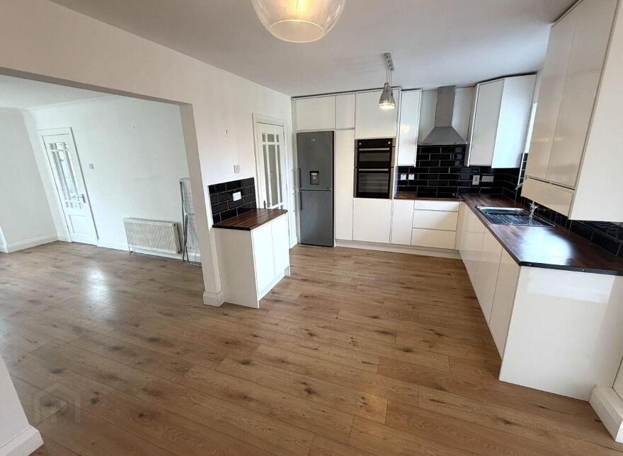 38 The Pines, Forest Park, Portlaoise, R32H3V9