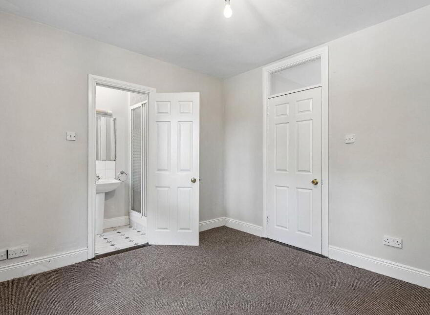 18 Temple Square, Temple Road, Dartry, Dartry, D06DX22