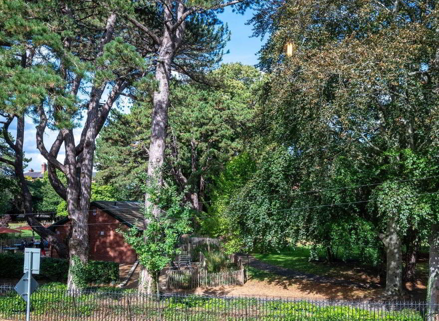 18 Temple Square, Temple Road, Dartry, Dartry, D06DX22