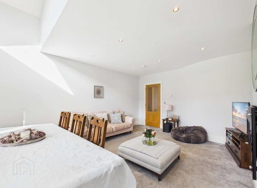 Cahertinny, Loughrea, H62XH77