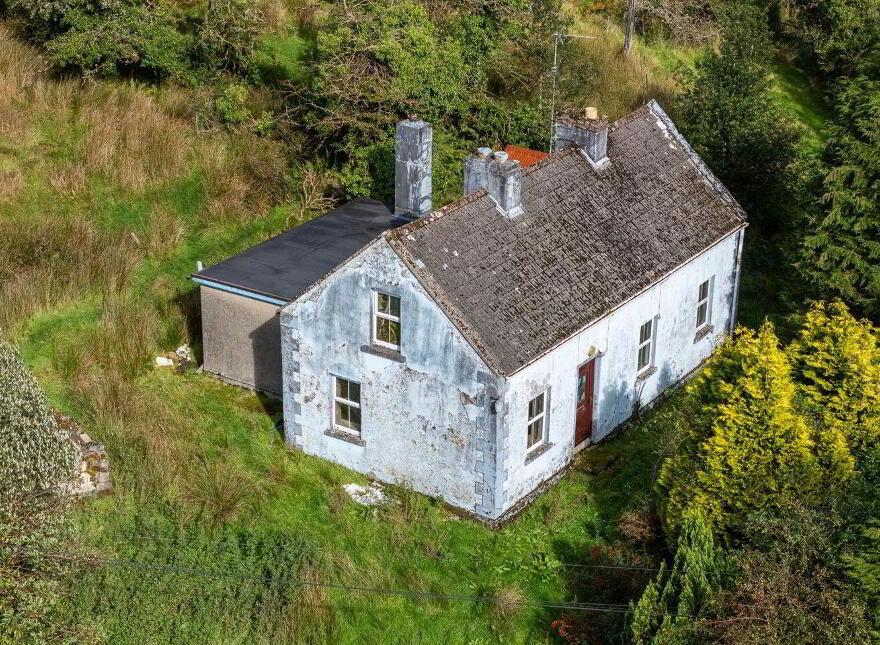 Dergovone, Tawnylea, N41E894 photo