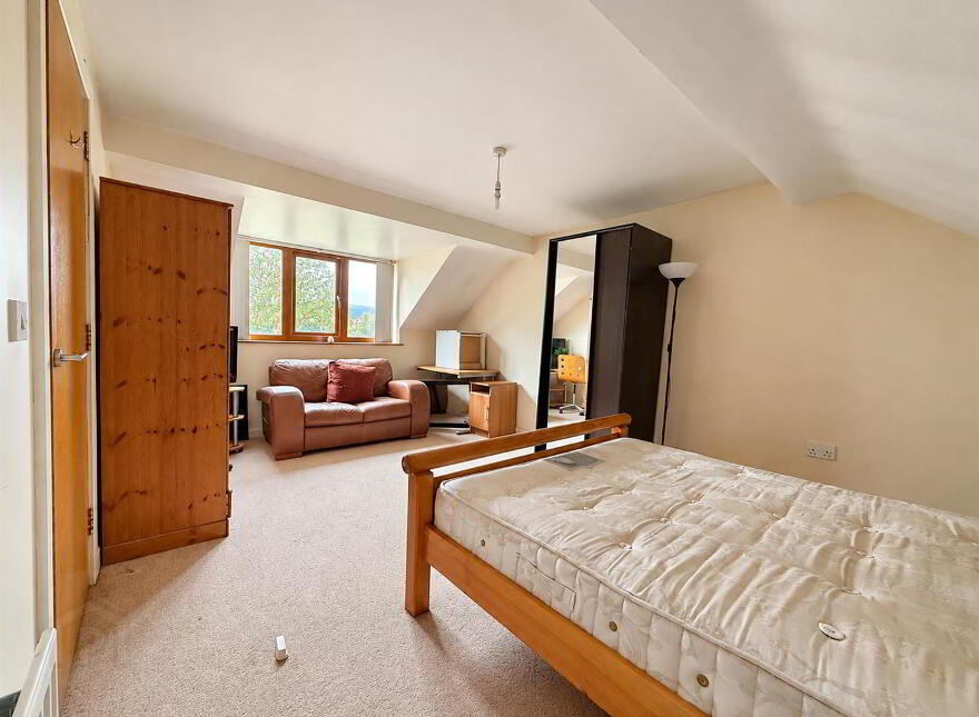 3 Malone Gate, Belfast, BT9 6WG