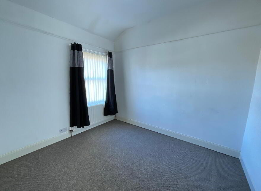 15 Hesketh Road, Belfast, BT14 7JU