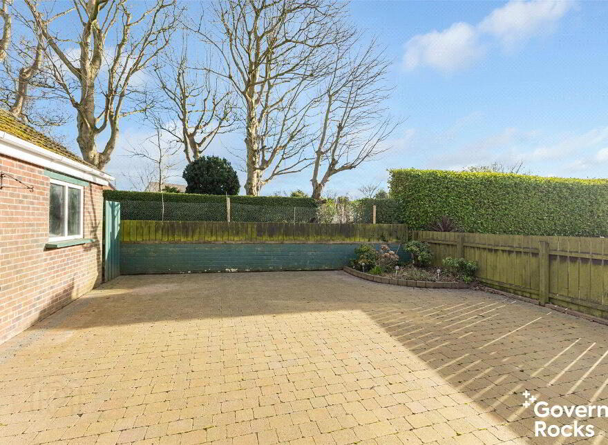 14 Erindee Gardens, Donaghadee, BT21 0NT