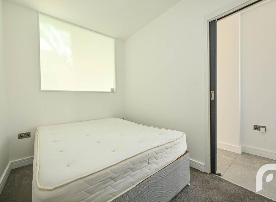 Apt 1 The Gallery, Dublin Road, Belfast, BT2 7HG