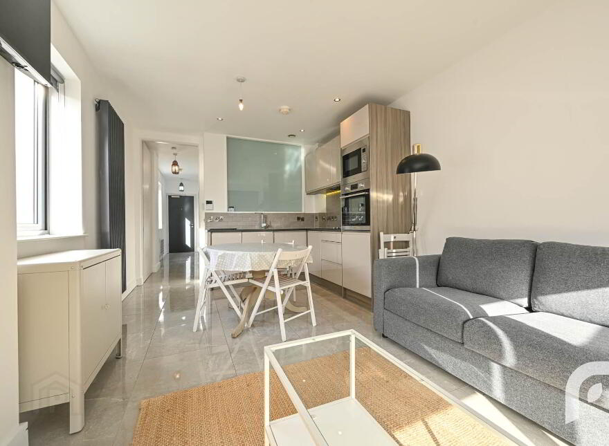 Apt 1 The Gallery, Dublin Road, Belfast, BT2 7HG