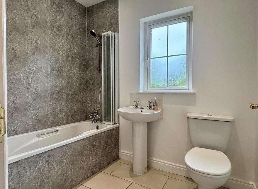 20 Milebush Manor, Dromore, BT25 1TF