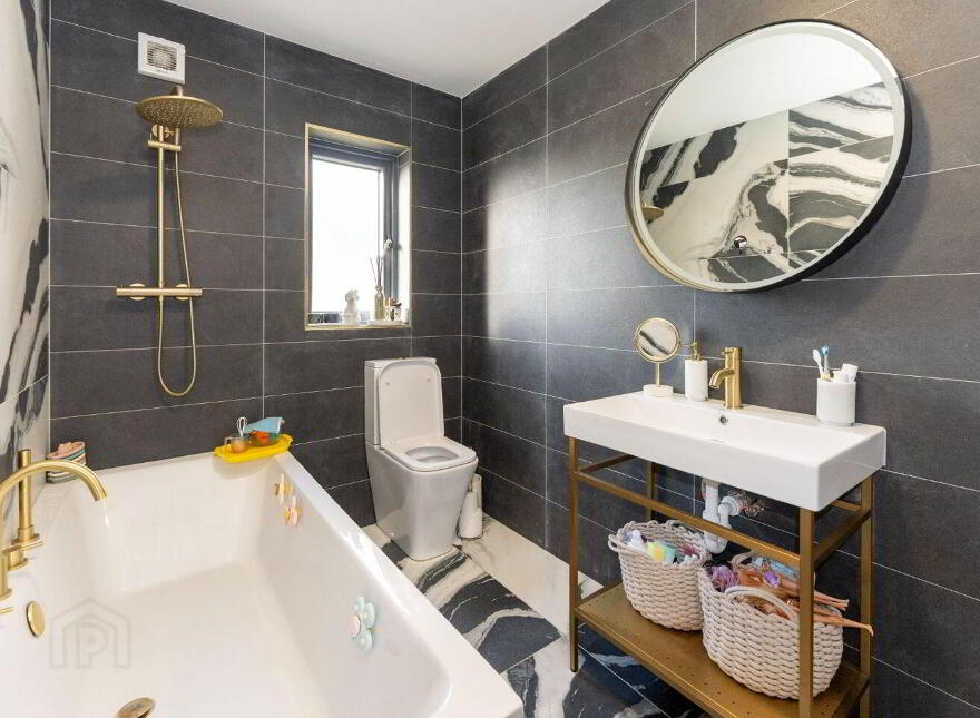 5 Revington Gardens, North Circular Road, V94124A