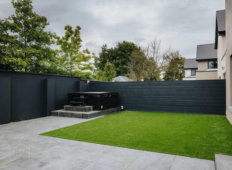 5 Revington Gardens, North Circular Road, V94124A