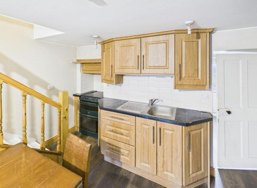 Main St, Cloughjordan, E53T854