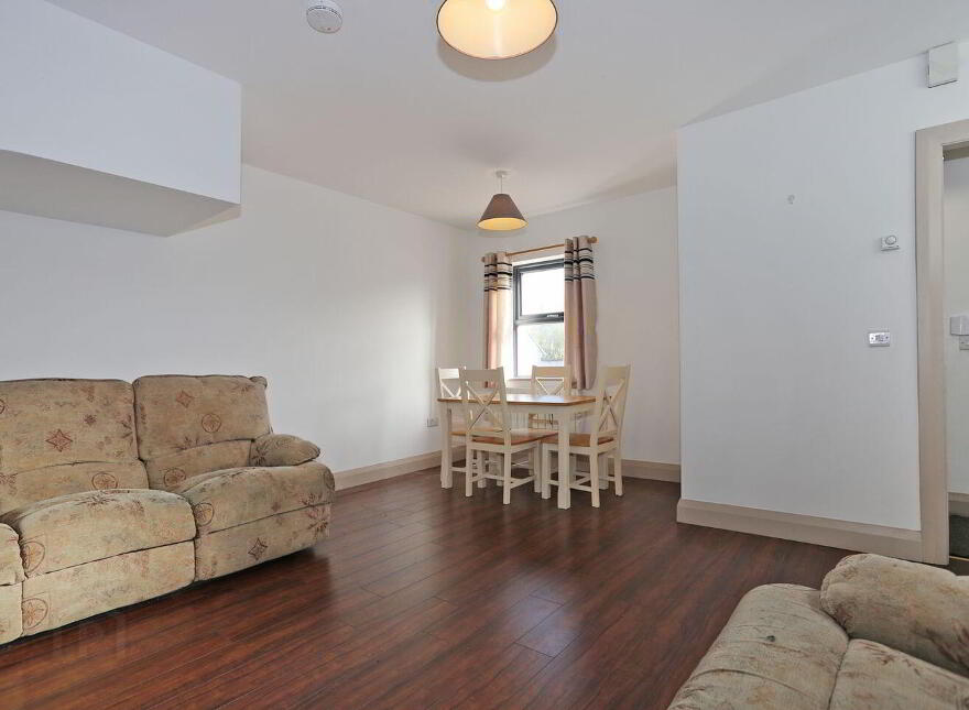 6 Limerick Road, Newmarket On Fergus, V95PNT0