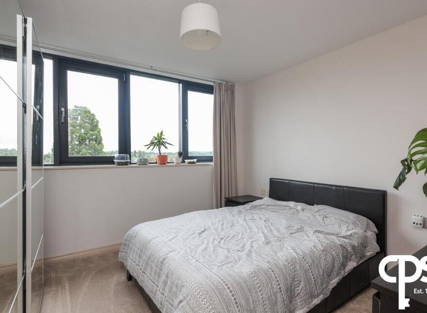 44 Luna Building, Belfast, BT17 9FP