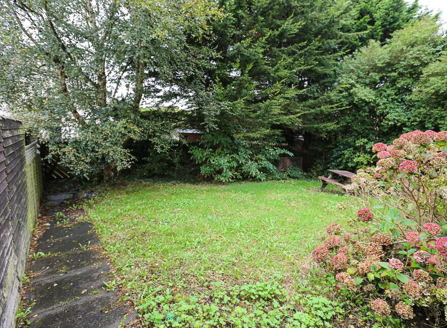 6 Willowbrook Gardens, Bangor, BT19 7GQ