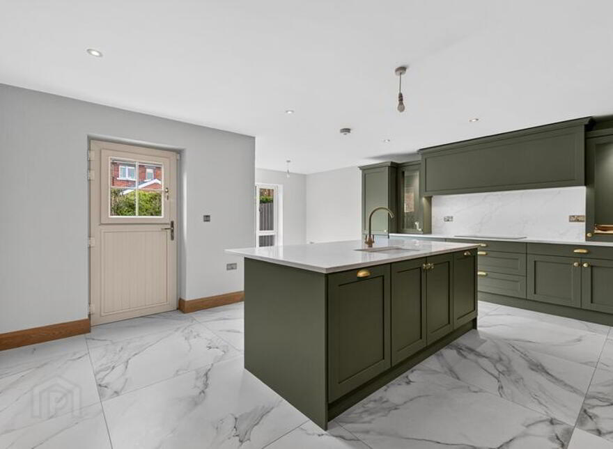 Willesden Park, Stranmillis, Belfast, BT9 5GX
