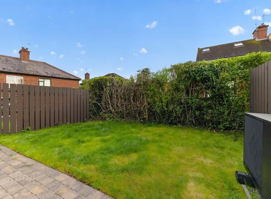 Willesden Park, Stranmillis, Belfast, BT9 5GX