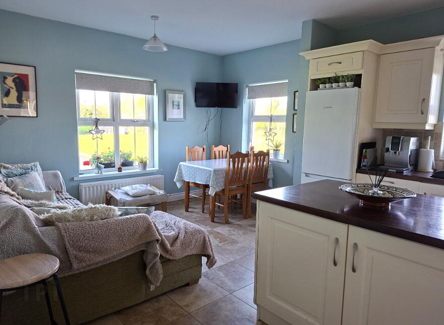 Derrynacross, 75 Fassagh, Enniskillen, BT93 3BD