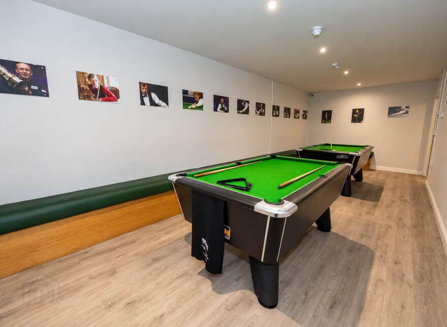 Plaza, Upper Main Street, Buncrana, F93P8NR