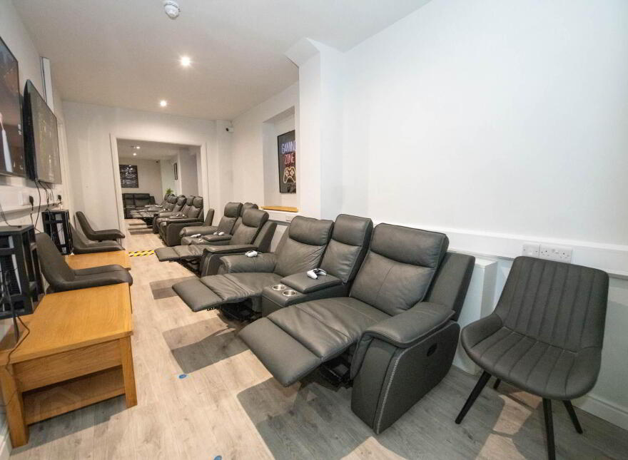 Plaza, Upper Main Street, Buncrana, F93P8NR