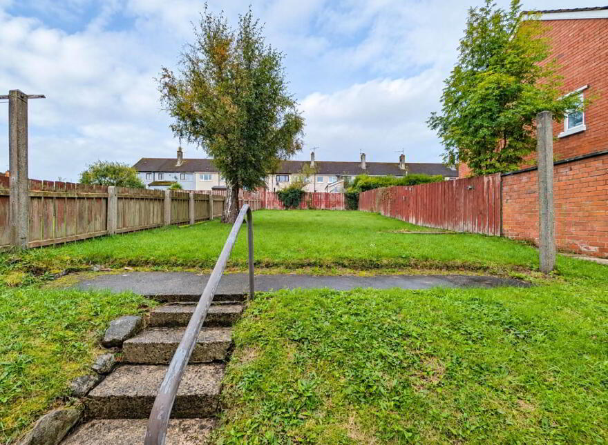 40 Bearnagh Drive, Andersonstown, Belfast, BT11 8HT