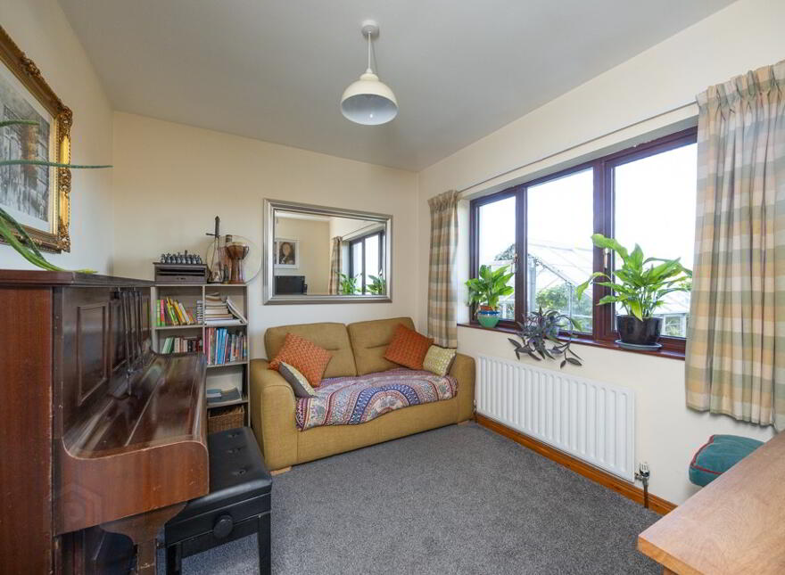 12 Woodridge, Ballynahinch, BT24 8XB
