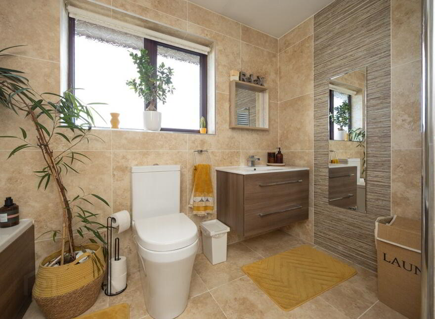 12 Woodridge, Ballynahinch, BT24 8XB