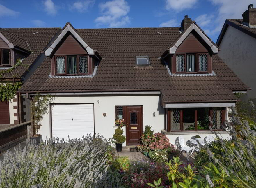12 Woodridge, Ballynahinch, BT24 8XB