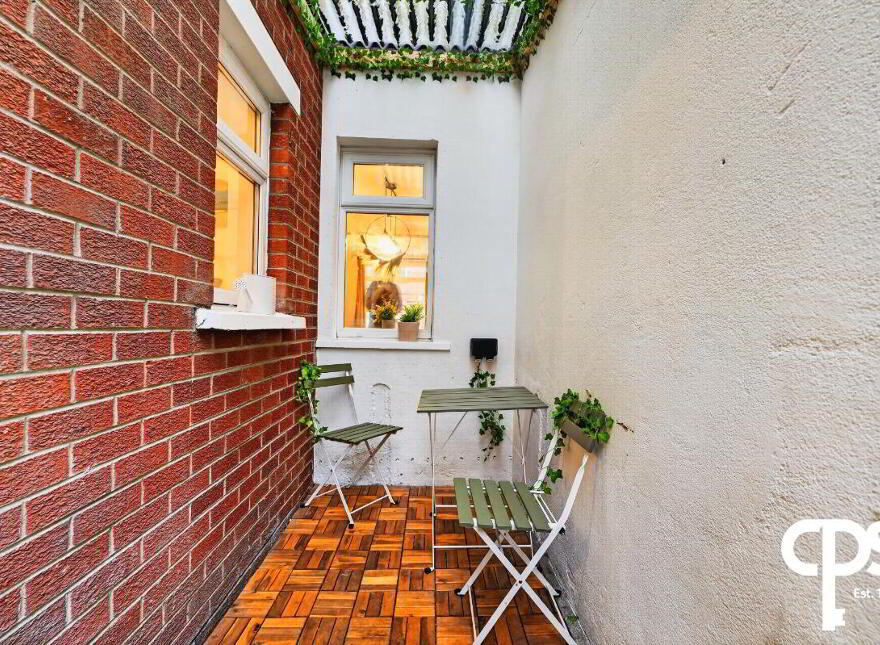 43 Carrington Street, Belfast, BT6 8GF