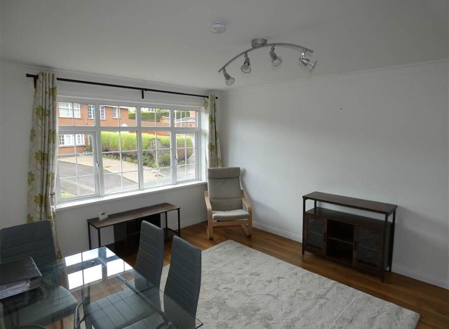36b Dundonald Heights, Dundonald, Belfast, BT16 1XL