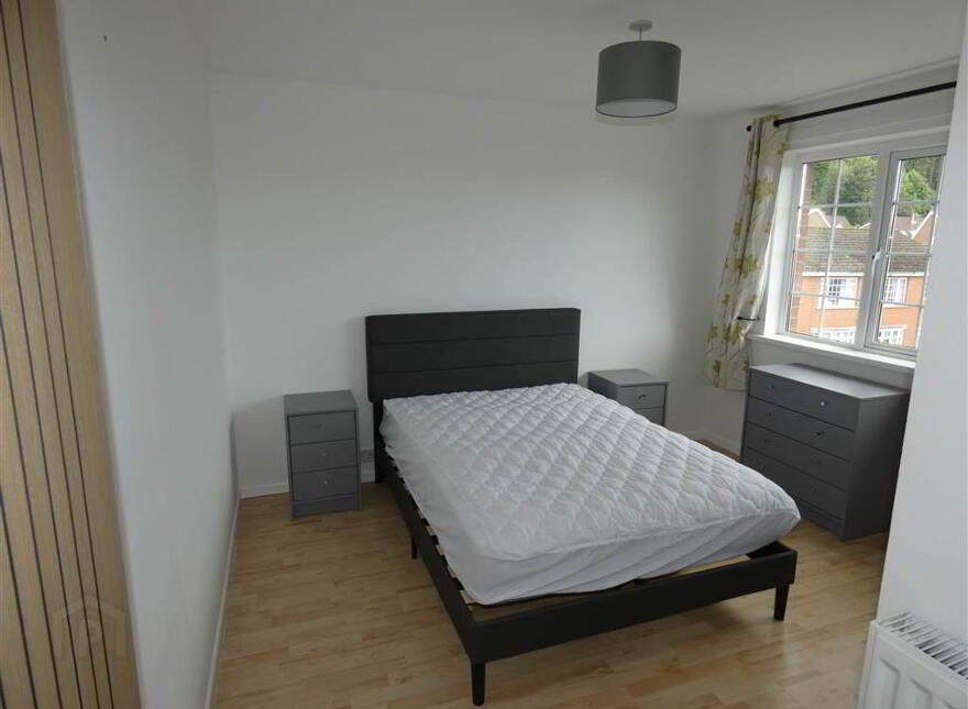 36b Dundonald Heights, Dundonald, Belfast, BT16 1XL