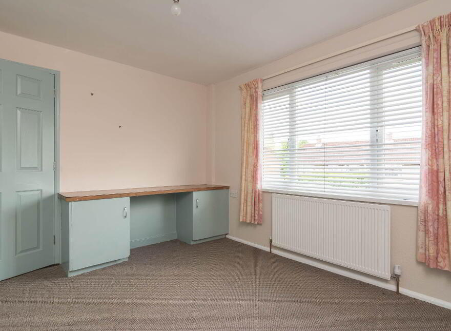 5 Rathmore Park, Belfast, BT10 0FW