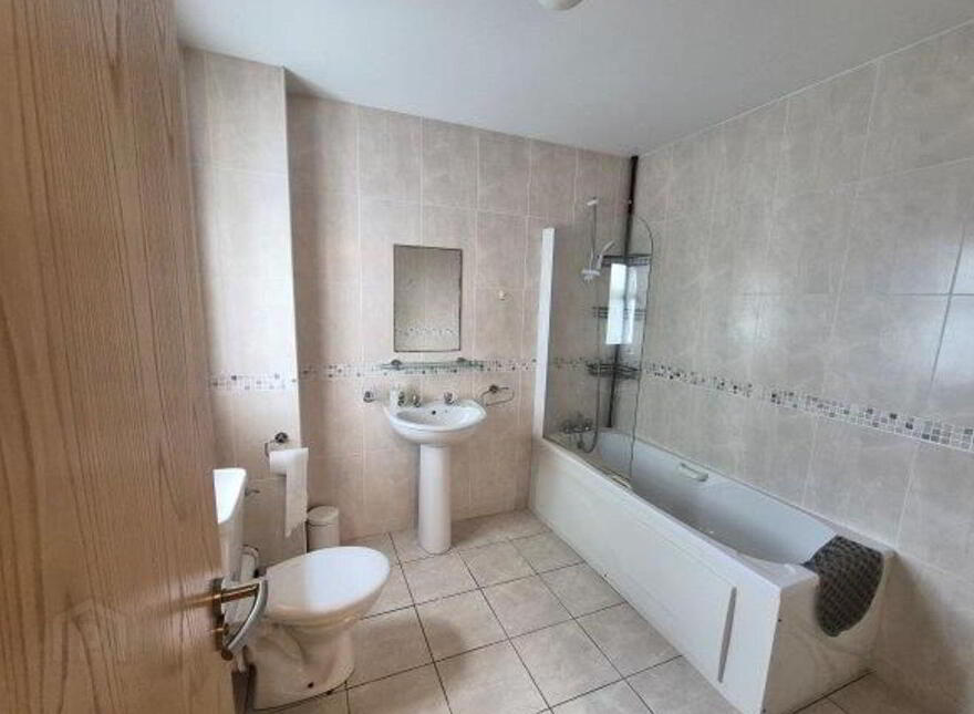 Apartment 6 Beal Na Mara, The Mall, Ballyshannon, F94D283