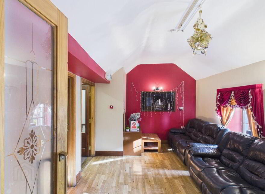 Kickham Street, Nenagh, E45Y927